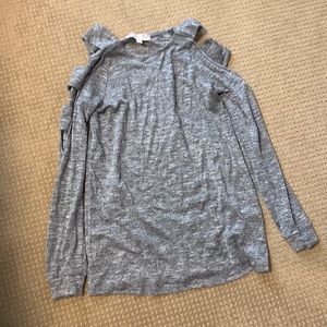 Long sleeve shirt with slits on top of arms